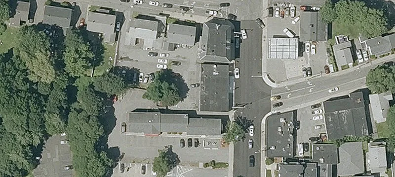 303 Main St
