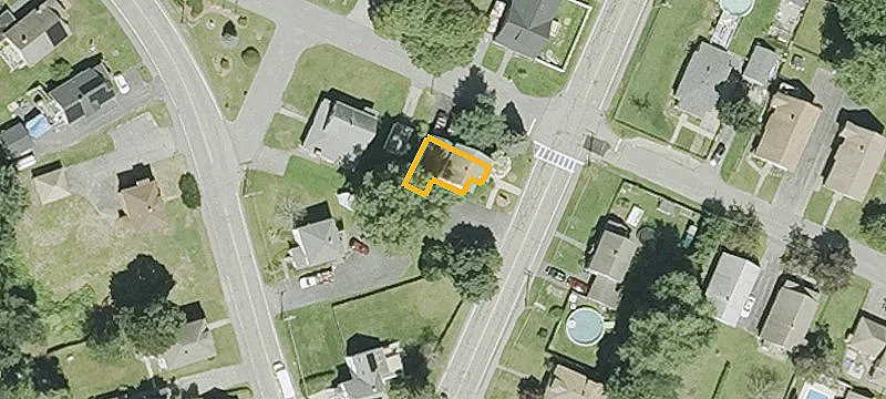 13 Rockland Rd