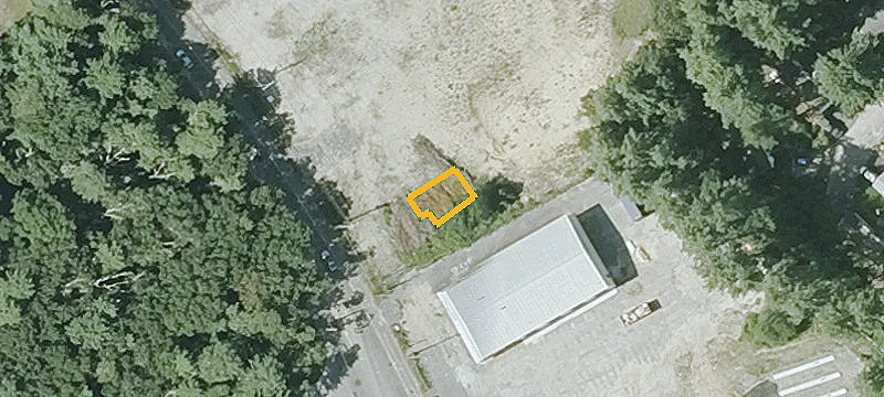 2402 Cranberry Hwy