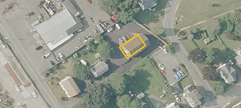 6 Whites Ave