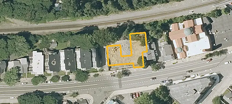 63 Belgrade Ave