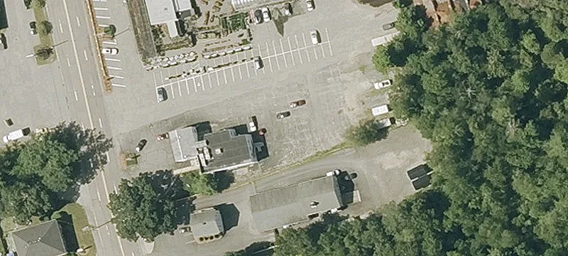 325 Main St