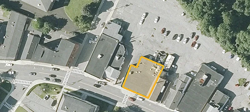 77 Ctr St