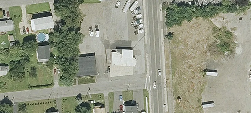 832 Mdw St