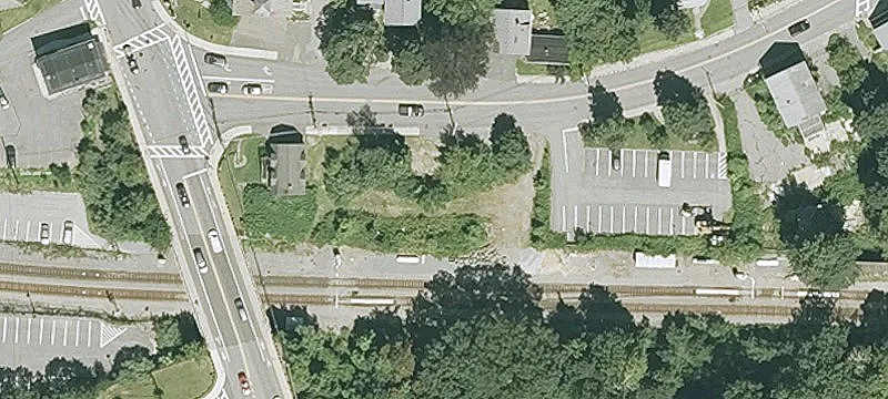 9 School St