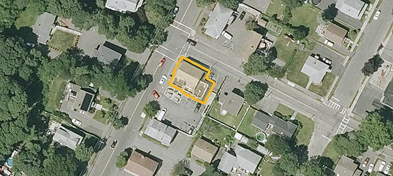 120-122 Lincoln Ave