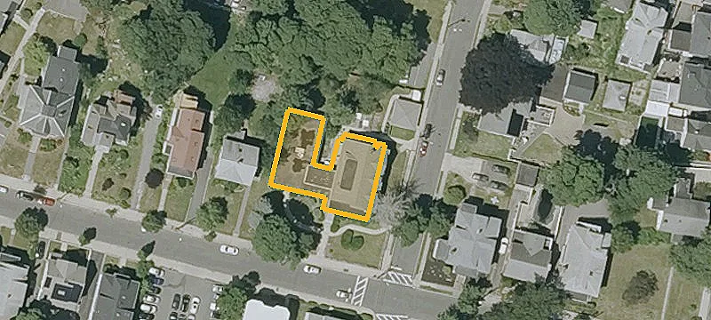 35 Nichols St
