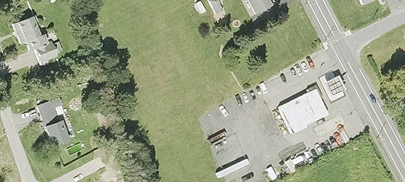 74 Maple Ave