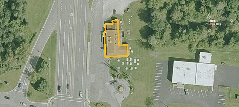 1326 Curran Hwy