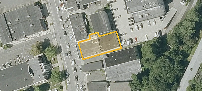472 Main St