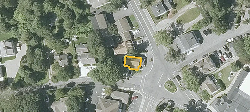 885 Main St