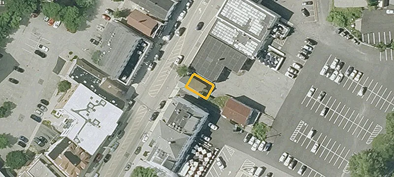 954 Main St