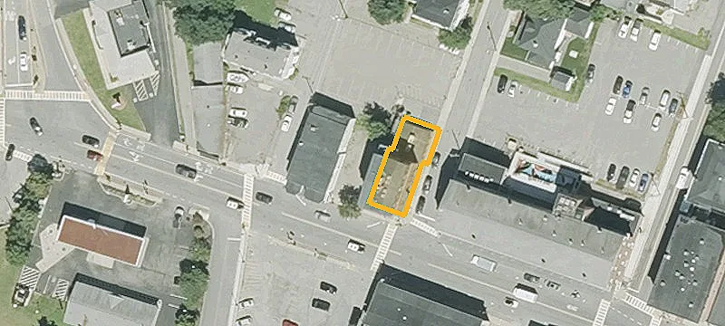 53 Main St