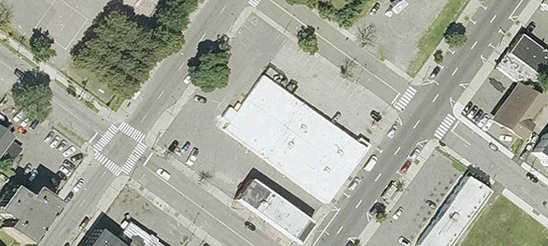 555 High St