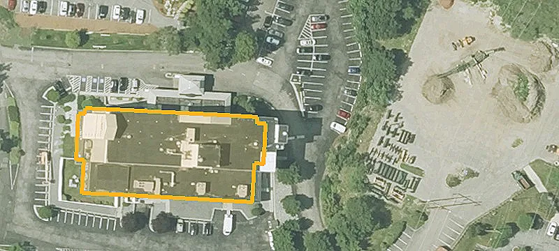 450 Totten Pond Rd