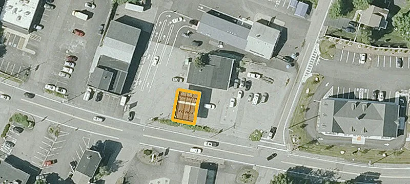 129 Main St