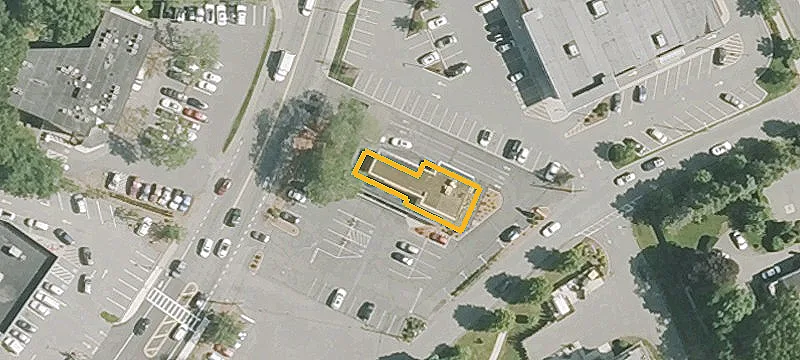495 Paradise Rd