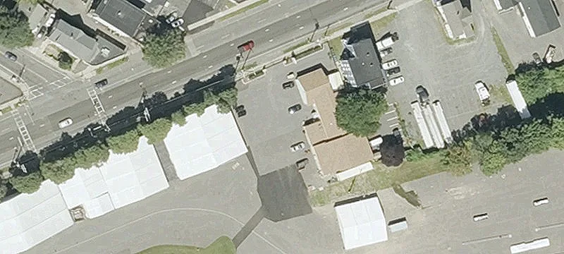 1131 Memorial Ave