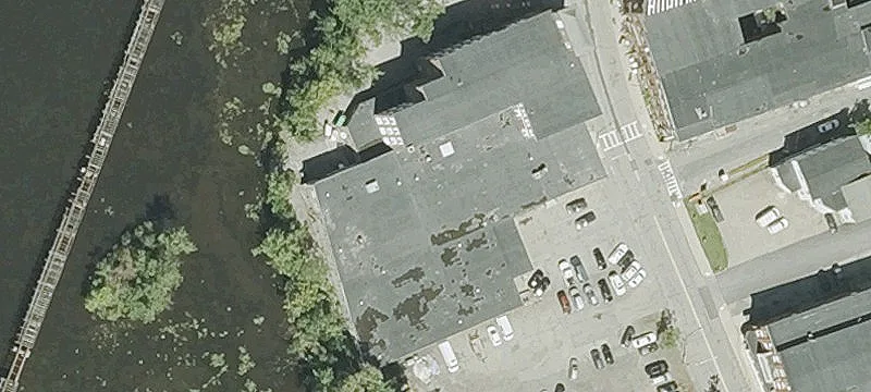 88 Webster St