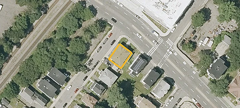 821 Cummins Hwy