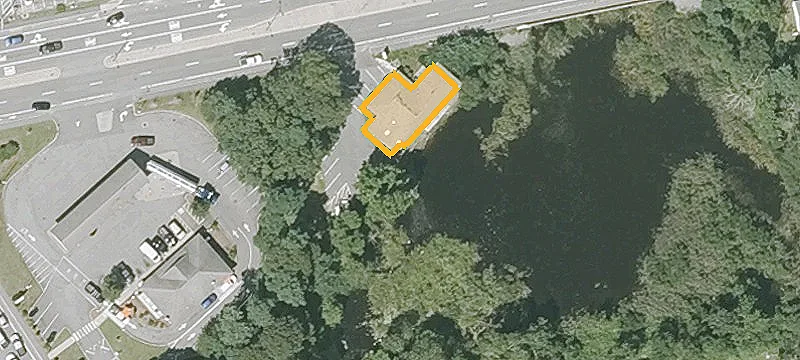 307 Falmouth Rd
