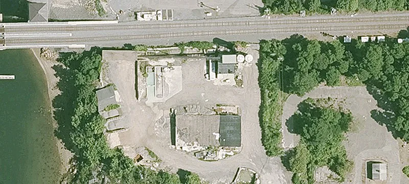 49 Emerson Ave