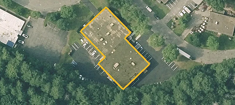8 Erie Dr