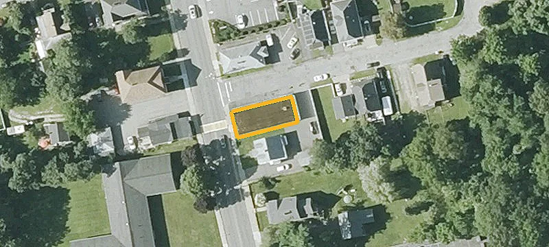 142 Main St