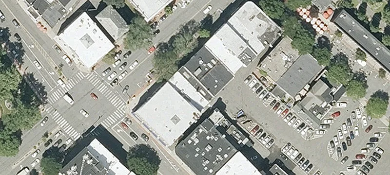 44 Main St