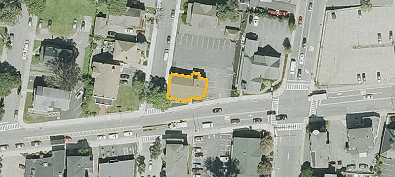 52 Highland St