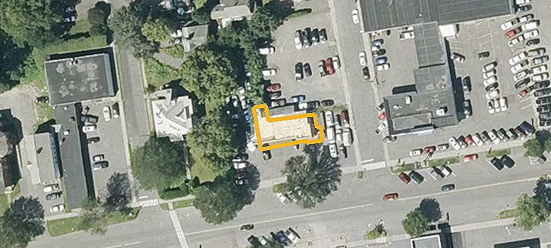 44 Main St