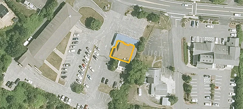 1653 Main St