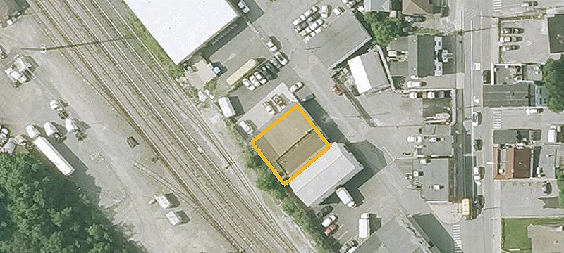 8 Dix St