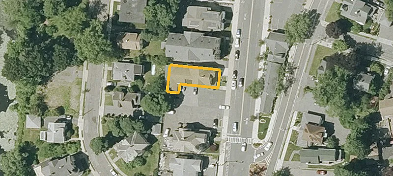 810 Main St