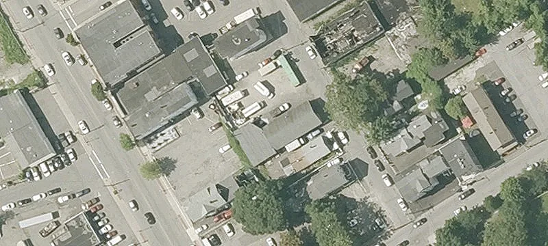 68 Holly St