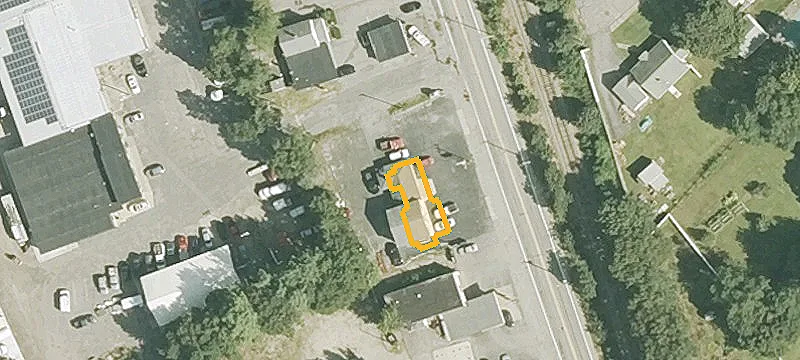 406 Main St