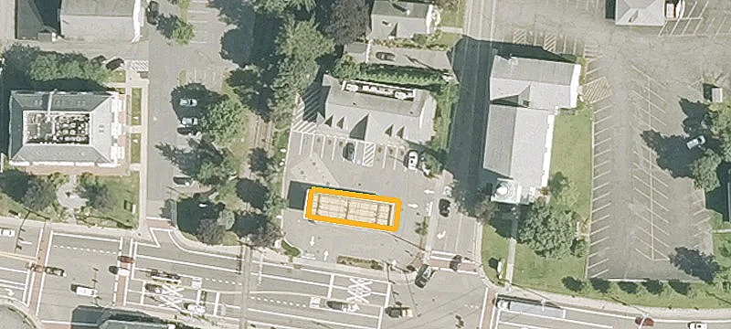 15 Main St