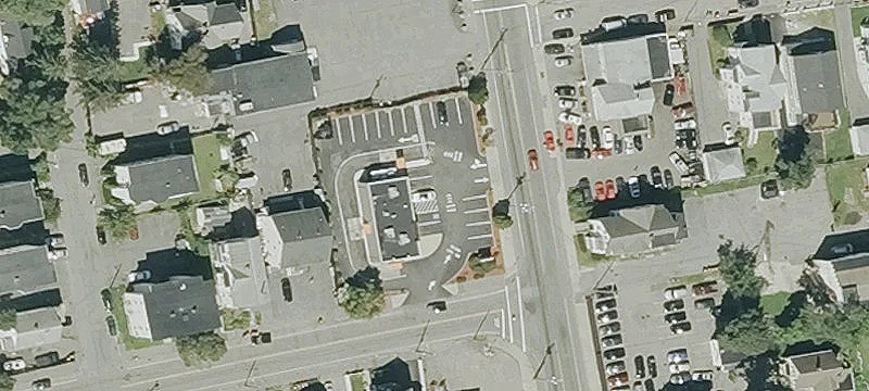 587 Main St