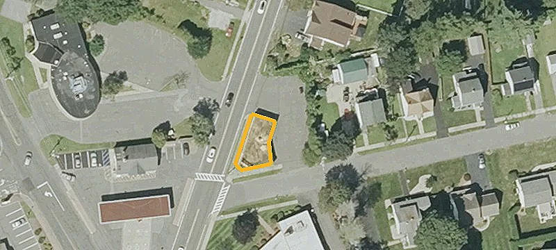 55 White Ave