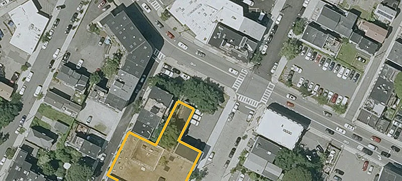 30 Williams St