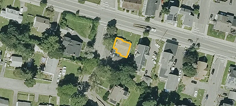 304 Pleasant St