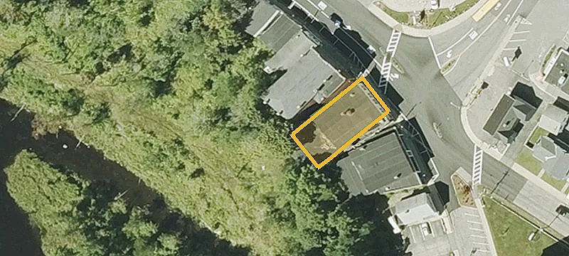 98 Frnt St