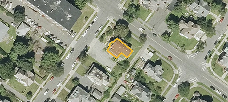 220 Linden St