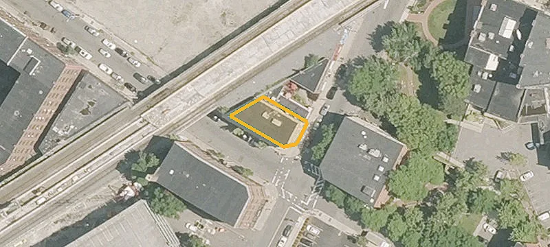 441-443 Un St