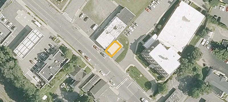 1461 Main St