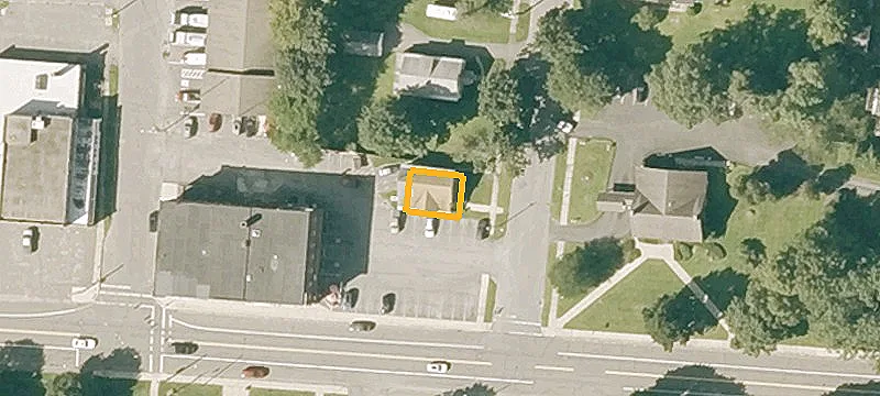 9 Curtis Ave