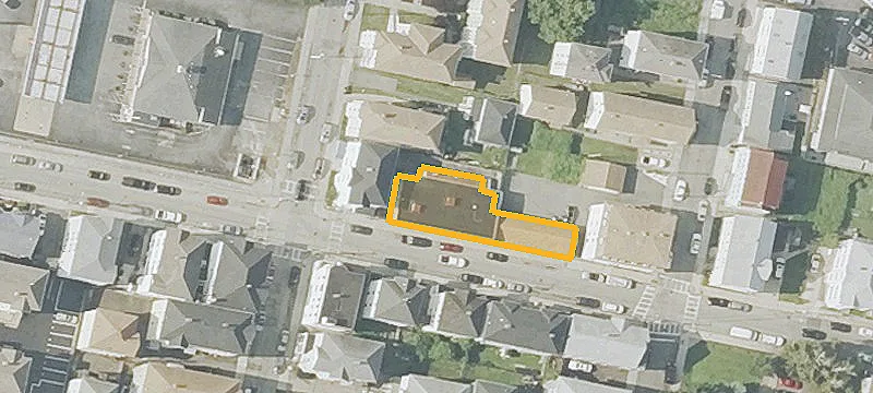 330 William St