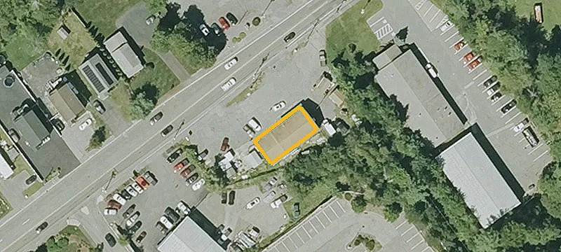 495 Ctr Ave