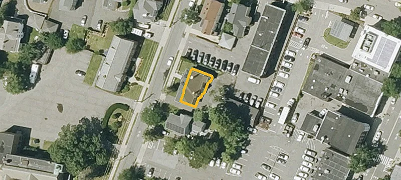 49 Myrtle St