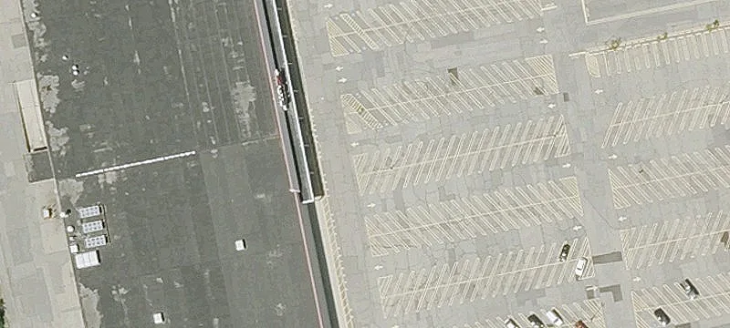 2001 Main St